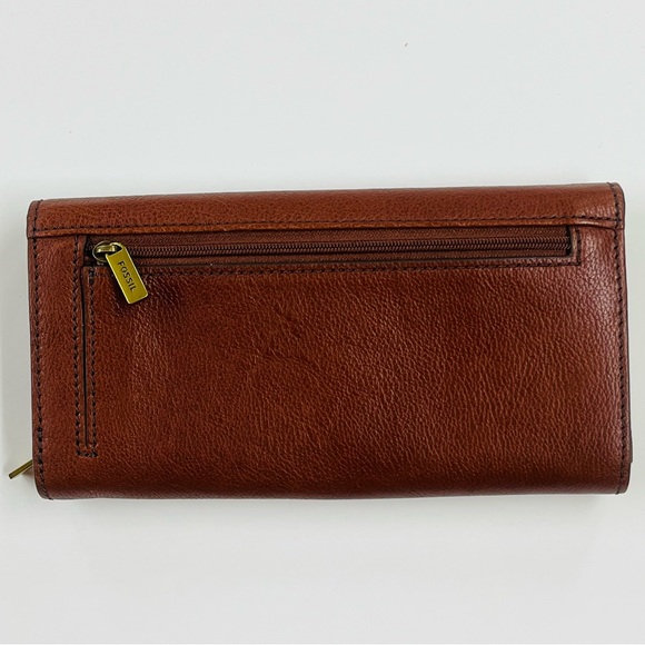 Fossil Woman’s Brown Wallet Never Used - Picture 8 of 11